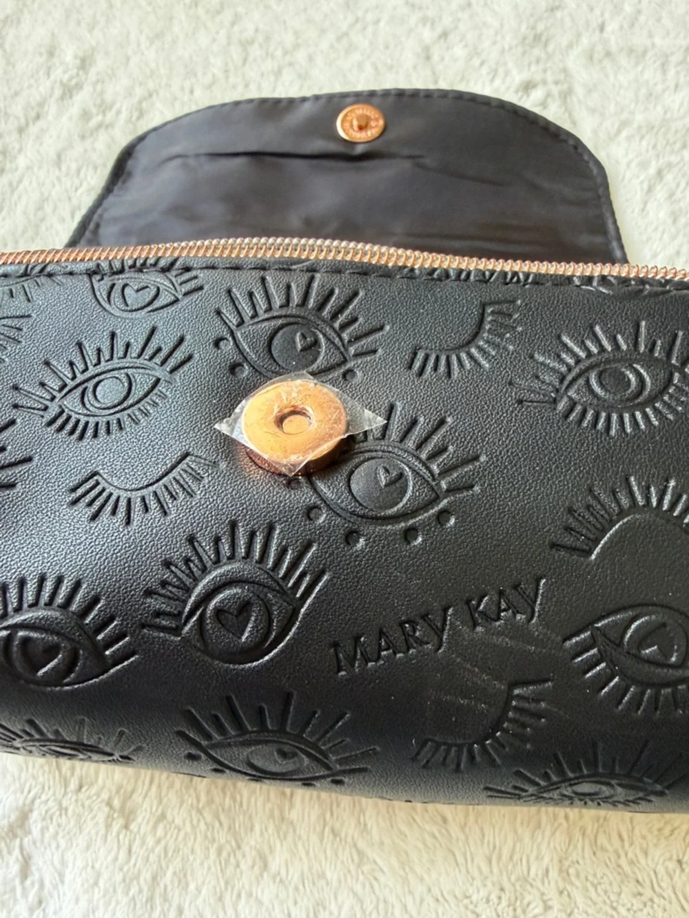 🎀 5 for $25 🎀. Mary Kay cosmetic bag